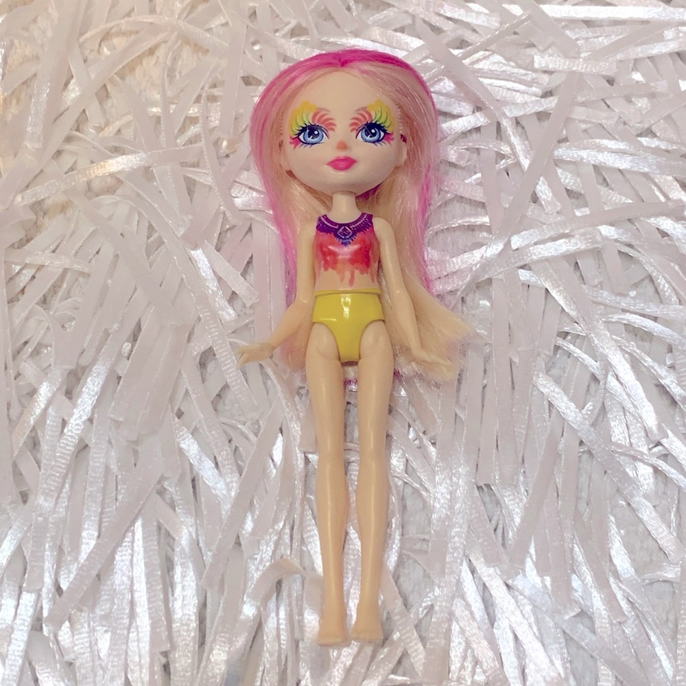 Peeki Parrot Enchantimals doll 6”